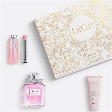 review miss dior absolutely blooming|dior blooming bouquet vs absolutely.